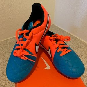 Nike JR TIEMPO GENIO LEATHER FG Soccer Cleat